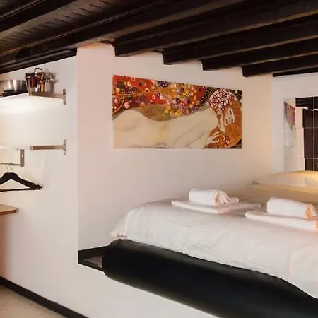 Cadorna Apartman Milánó